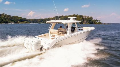 35' Boston Whaler 2018 Yacht For Sale